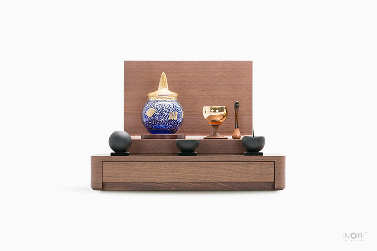 手元供養に、ミニ仏壇A4-003Nシリーズ。高さを気にせず飾れるオープン仏壇。