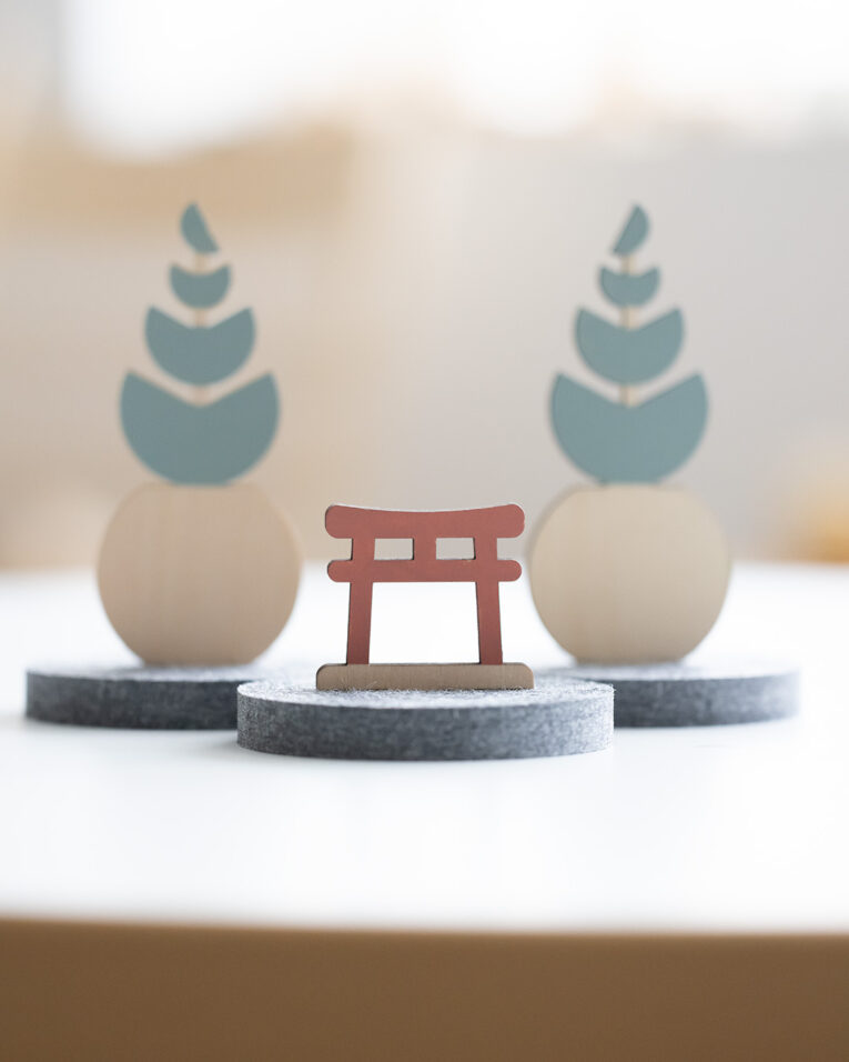 どこでも神棚は、置いた場所が神棚になる、そんなアイテムです。